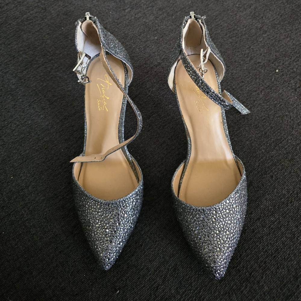 Thalia Sodi Silver Heels with Ankle Straps - Picture 1 of 10